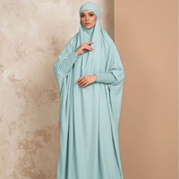 Abaya Modeste Bleu Clair pour Femmes Musulmanes 2026 avec Poignets Texturés et Hijab Intégré – Robe Islamique Élégante et Décontractée FK316