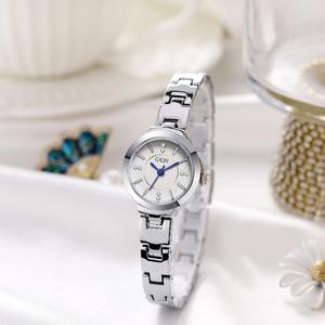Montre élégante pour étudiantes, incrustée de diamants, étanche, bracelet en alliage, montre à quartz pour femmes - Product Image 4