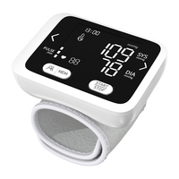 Tensiomètre électronique intelligent d'entrée de gamme avec écran LED, moniteur de tension artérielle automatique alimenté électriquement