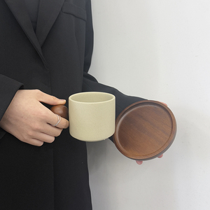 BloomSip Tasse à café en céramique nordique avec poignée sphérique flottante, ensemble tasse et soucoupe mélange de couleurs minimaliste, vente en gros, logo personnalisé, OEM, ODM, cadeau - Product Image 4