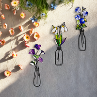 Buntglas-Metall-Wildblumen-Vase Wandbehang Ausgeschnittene Blumen-Wandkunst Ornament-Set für Innenräume Wohnzimmer Heim-Wanddekoration Geschenk