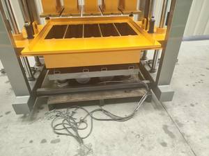 מכונת ייצור לבני בטון ידנית מדגם QTJ4-40, קו ייצור לבנים לבטון מוקשה באוטוקלב, לבני מנוע מבטון מוקשה באוטוקלב - Product Image 5