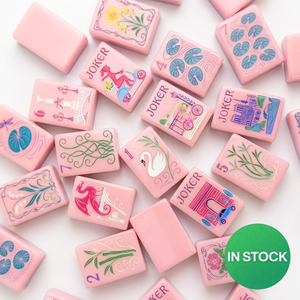 ชุดไพ่นกกระจอกอเมริกันอะคริลิคแบบพกพา 4 ผู้เล่น สีชมพูพาสเทลสไตล์ปารีส สำหรับเดินทาง เล่นเกมส์ปาร์ตี้ยามค่ำคืนสำหรับสาวๆ - Product Image 1