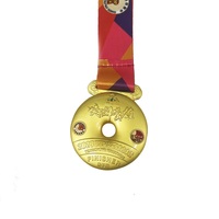 Médailles et trophées de marathon en métal en alliage de zinc avec logo personnalisé en forme de ballon de football 3D
