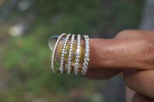 Micro Pave Lab Grown Diamant Halve Eeuwigheid 10K 14K 18K Gouden Ring Sieraden, Op Maat Gemaakt Minimalistische Dagelijkse Diamanten Bandring - Product Image 4