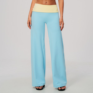 Pantalon de yoga <span class=keywords><strong>pour</strong></span> <span class=keywords><strong>femme</strong></span>, personnalisé ODM OEM, respirant, à taille contrastante repliable, coupe large, avec effet push-up <span class=keywords><strong>pour</strong></span> les hanches, idéal <span class=keywords><strong>pour</strong></span> la <span class=keywords><strong>gym</strong></span> et le quotidien. - Product Image 5