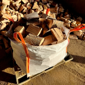 Leños de roble secados en horno listos para usar en stock - Product Image 1