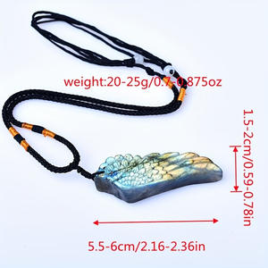 Colgante de Cristal de Labradorita Natural Pulida de Alta Calidad con Grabado de Alas de Ángel, con Feng Shui DIY para Regalo - Product Image 2