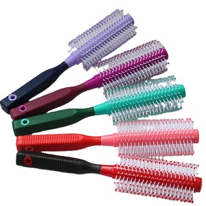 Cepillo de pelo ligero superredondo, barril de plástico <span class=keywords><strong>con</strong></span> cerdas de nailon <span class=keywords><strong>con</strong></span> Mango antideslizante, peine de cepillo de pelo voluminizado pequeño - Product Image 1