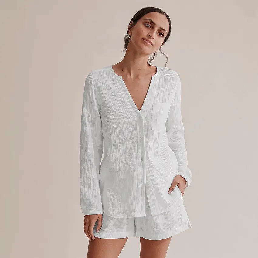2022 वसंत नई Nightgown क्रेप वी कॉलर लंबी आस्तीन शॉर्ट्स कपास सरल आकस्मिक फैशन सफेद घर पोशाक महिलाओं के सूट