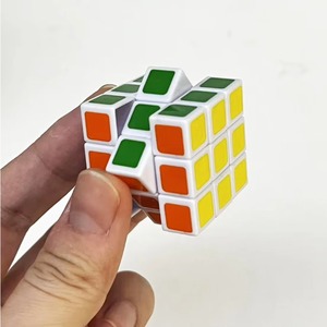 <span class=keywords><strong>Mini</strong></span> <span class=keywords><strong>cubo</strong></span> de <span class=keywords><strong>Rubik</strong></span> de 3 cm, rompecabezas de alta calidad, juguete educativo para aliviar el estrés, regalos para niños, premios para el aula, premios para estudiantes y escuelas - Product Image 4