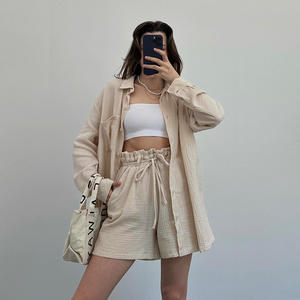 D & M <span class=keywords><strong>abbigliamento</strong></span> donna estate nuovo prodotto sottili lunghe camicie da donna <span class=keywords><strong>Set</strong></span> di Shorts con lacci a boccioli di fiori Casual da donna <span class=keywords><strong>Set</strong></span> in due pezzi - Product Image 2