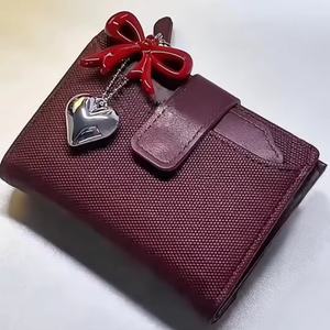 Porte-clés en métal avec pendentif cœur bordeaux 2026, accessoire nœud papillon, décoration de sac, élégant ornement en acrylique - Product Image 1