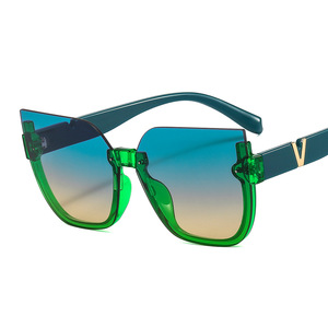 Lunettes <span class=keywords><strong>de</strong></span> <span class=keywords><strong>soleil</strong></span> <span class=keywords><strong>tendance</strong></span> <span class=keywords><strong>2022</strong></span> pour <span class=keywords><strong>femme</strong></span>, surdimensionnées, demi-cercle, œil <span class=keywords><strong>de</strong></span> chat, avec lunettes <span class=keywords><strong>de</strong></span> <span class=keywords><strong>soleil</strong></span> <span class=keywords><strong>de</strong></span> luxe V - Product Image 4