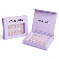 Boîte cadeau auto-érectible personnalisée avec couvercle magnétique pour emballage cosmétique et nail art, boîte en carton ivoire doublée pour faux ongles – Nouveauté !