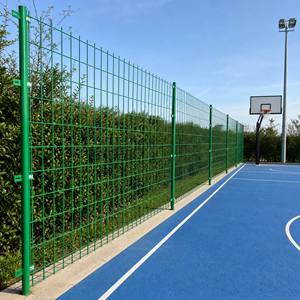 Paneles de Barrera Vial Recubiertos de PVC de 1.8 Metros, Utilizados para Protección en Patios de Fábrica, Estacionamientos y Canchas de Baloncesto - Product Image 4