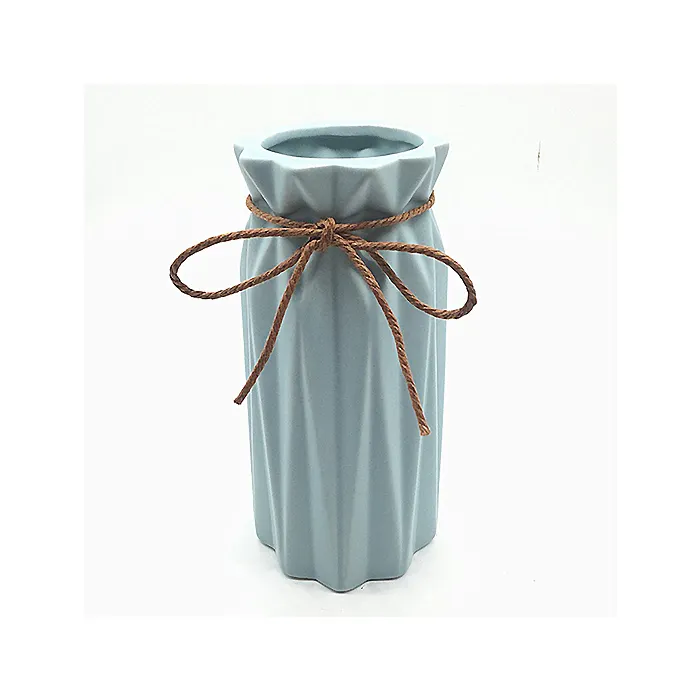 <span class=keywords><strong>Großhandel</strong></span> Nordic Blue Matt glasierte geriffelte Keramik vase für Home Decoration