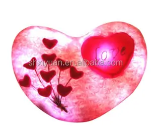 Красочная модная светодиодная подушка в форме сердца
