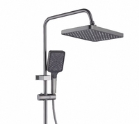 Ensemble de douche à affichage numérique en laiton gris pistolet, noyau de valve en céramique à motif de pluie légère d'ambiance pour hôtels appartements villas