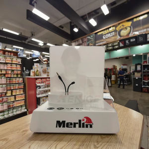 Estantes <span class=keywords><strong>de</strong></span> exhibición <span class=keywords><strong>de</strong></span> <span class=keywords><strong>altavoces</strong></span> <span class=keywords><strong>de</strong></span> acrílico personalizados <span class=keywords><strong>de</strong></span> fábrica con soporte para tarjetas publicitarias Exhibición <span class=keywords><strong>de</strong></span> soporte <span class=keywords><strong>de</strong></span> Perspex <span class=keywords><strong>de</strong></span> diseño moderno para uso en tienda <span class=keywords><strong>de</strong></span> escritorio - Product Image 5