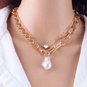 Joyería Transfronteriza Europea y Americana, Collar de Perlas Barrocas con Corazón, Juego de Dos Piezas en Oro, para Uso Diario - Product Image 1