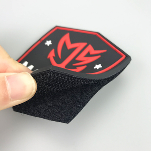 3D de transferencia de calor de silicona etiqueta hecho logotipo en relieve de goma de PVC parche para ropa/bolsa - Product Image 6