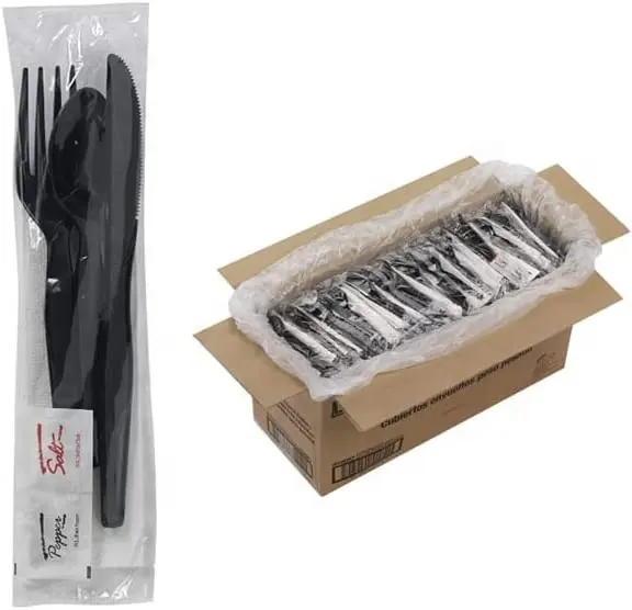 Mutfak yemek siyah ağır sarılmış tek kullanımlık çatal bıçak takımı ile peçete ve tuz/biber paketleri ağır çatal bıçak kaşık seti