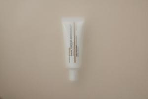 Sérum Visage Coréen Original GALACTOMYCES EXOSOmethod Ampoule Solaire SPF50 Anti-Âge Éclaircissant Vitamine C Fermentée pour une Application Douce - Product Image 5