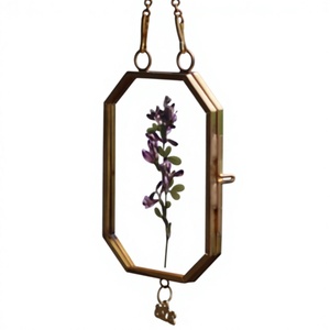 Marco de Fotos Octagonal Colgante de Cristal Transparente con Flores Prensadas, Estilo Antiguo, Decoración de Pared, Portafotos, Precio Razonable, Regalo de Boda - Product Image 1