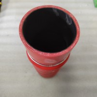 Pièces de camion d'origine SINOTRUK HOWO tuyau de tuyau de refroidisseur intermédiaire YG9625530057