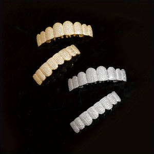 Grillz Hip Hop 8 Dents en Zircon Micro-Inserté, Bijoux Dentaires pour Hommes, Usage Quotidien - Product Image 2