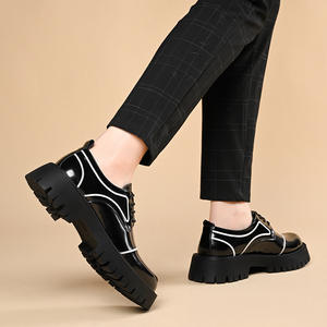 Zapatos de cuero de lujo con suela gruesa, antideslizantes, impermeables, que aumentan <span class=keywords><strong>la</strong></span> altura, con parte superior brillante y cómodos para negocios. - Product Image 3