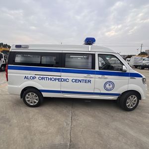 <span class=keywords><strong>Ambulance</strong></span> d'urgence à essence haute performance de la marque CLW avec une puissance de 150 CV et un aménagement médical personnalisable - Product Image 4