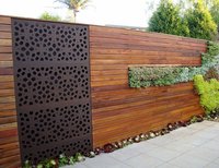 Panneau de Confidentialité en Bois Marron Moderne, Métal Décoratif en Aluminium de Qualité Bois, pour Portes, Clôtures de Jardin et de Cour
