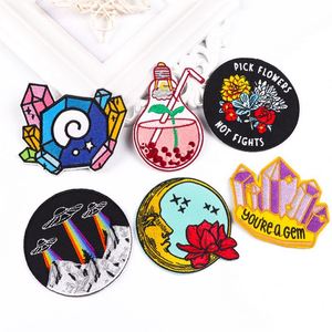 Patchs brodés à prix d'usine, patchs brodés de dessins animés pour vêtements, patchs brodés personnalisés thermocollants - Product Image 1