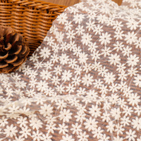 Tulle floral en maille tricotée brodé de marguerites blanches douces pour robe de mariée, robe de soirée pour filles, accessoires vestimentaires