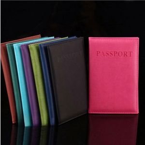 Porta Pasaportes Personalizado de Cuero Sintético para Hombre y Mujer - Funda Protectora Duradera, Ideal para Regalo Promocional - Product Image 2