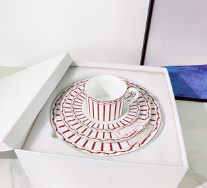Ensemble de quatre tasses à café en céramique écologiques, style moderne occidental et luxe léger, pour le thé de l'après-midi, vaisselle française - Product Image 2