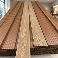 Revêtement de terrasse en WPC imperméable Villi, co-extrusion, surface à grain de bois, lisse, à emboîtement double, pour extérieur