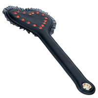 BDSM - Pagaie de fustigation en cuir PU noir 100% imperméable avec design de masque - Outil interactif pour l'entraînement, la soumission et la discipline