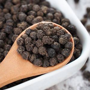 Neue Ernte Vietnamesische Große Getrocknete Schwarze Pfefferkörner 550GL Meistverkaufter Würziger Roher Schwarzer Pfeffer für Gastronomie & Lebensmittelverarbeitung - Product Image 1