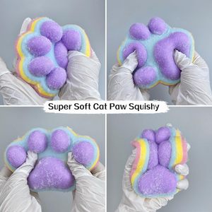 ตุ๊กตาฟูฟูรูปอุ้งเท้าแมวขนาด <span class=keywords><strong>5</strong></span> นิ้ว เนื้อนุ่มเหนียว สีรุ้ง ฟื้นตัวช้า น่ารัก บรรเทาความเครียด ลดความวิตกกังวล เหมาะสำหรับเด็กและผู้ใหญ่ เป็นของขวัญ - Product Image 4