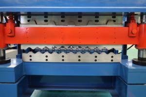 이중층 타일 프레스 PLC 제어 모터 펌프 높은 생산성 3000kg 1250mm 급지 폭 0.3-0.8mm 롤링 두께 - Product Image 4