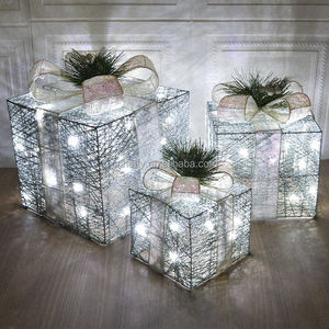 Ornamen Pohon Natal Klasik dari Besi Tempa Buatan Tangan, Figur Pajangan Bercahaya Bertenaga Baterai, Dekorasi Jendela Natal yang Meriah - Product Image 1