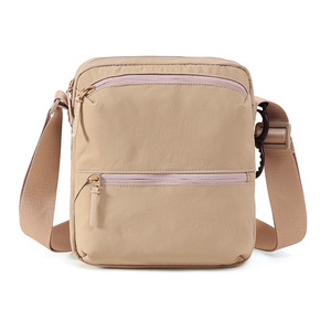 Sac à bandoulière décontracté pour homme en nylon imperméable, personnalisable en petites séries avec logo urgent - Product Image 1