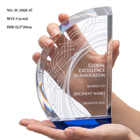 Trophée Voilier en Cristal Personnalisé à Grande Surface de Gravure, Base en Cristal Bleu, Récompense pour la Reconnaissance des Employés - Vente Chaude