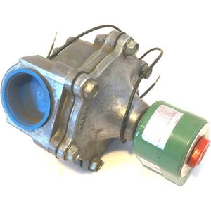 Vanne solénoïde à gaz Asco Power Technologies 8215B70 1-1/2 pouces normalement fermée avec raccord à bride en aluminium - Product Image 1