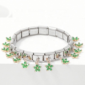 Pulsera de Eslabones con Dijes Italianos de Acero Inoxidable 316L Chapado en Oro, con Cierre de Gancho - Accesorio de Moda Unisex - Product Image 6