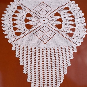 Classic Cotton Knitted Floral Table Runner Hand Washable Home Decor - Product Image 1