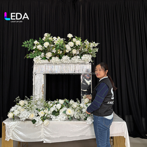 LEDA 2025 Nuevo Centro de Mesa Profesional Moderno con Soporte de Flores Largo de Metal LED para Bodas - Product Image 2
